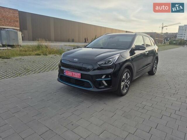 Черный Киа Niro, объемом двигателя 0 л и пробегом 142 тыс. км за 17700 $, фото 19 на Automoto.ua