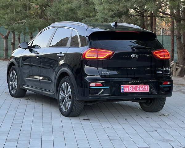Чорний Кіа Niro, об'ємом двигуна 0 л та пробігом 149 тис. км за 18999 $, фото 4 на Automoto.ua