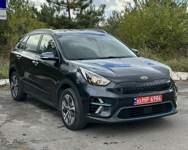 Киа Niro 2020 в Золочев на Automoto.ua Черный Киа Niro, объемом двигателя 0 л и пробегом 145 тыс. км за 18150 $, фото 5 на Automoto.ua