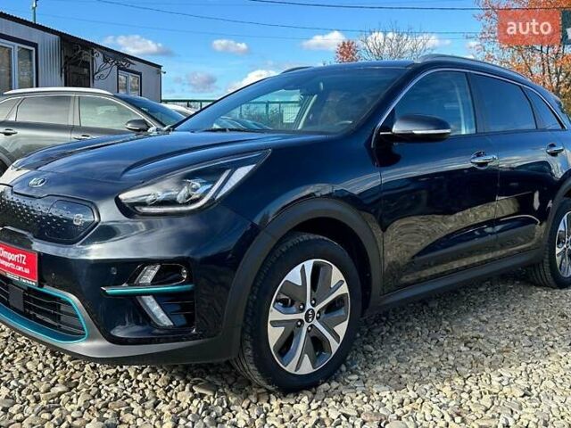 Чорний Кіа Niro, об'ємом двигуна 0 л та пробігом 68 тис. км за 24200 $, фото 20 на Automoto.ua