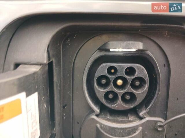 Черный Киа Niro, объемом двигателя 0 л и пробегом 125 тыс. км за 19300 $, фото 24 на Automoto.ua