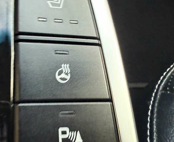 Черный Киа Niro, объемом двигателя 0 л и пробегом 98 тыс. км за 17450 $, фото 57 на Automoto.ua