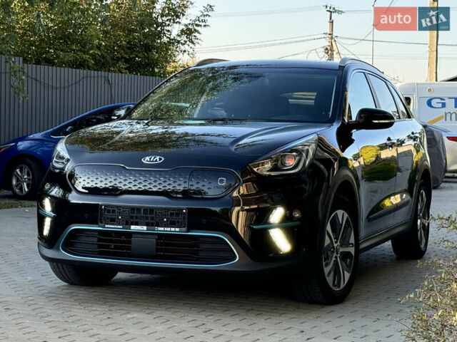 Черный Киа Niro, объемом двигателя 0 л и пробегом 50 тыс. км за 23499 $, фото 17 на Automoto.ua
