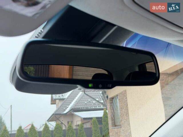 Чорний Кіа Niro, об'ємом двигуна 0 л та пробігом 89 тис. км за 20799 $, фото 51 на Automoto.ua
