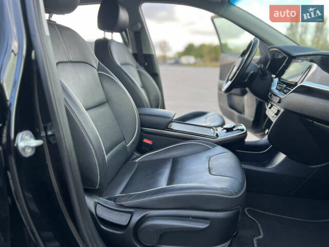 Киа Niro 2020 в Ровно на Automoto.ua Черный Киа Niro, объемом двигателя 0 л и пробегом 143 тыс. км за 18499 $, фото 33 на Automoto.ua