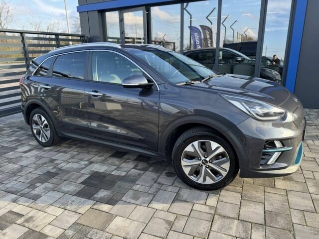 Черный Киа Niro, объемом двигателя 0 л и пробегом 142 тыс. км за 18900 $, фото 5 на Automoto.ua