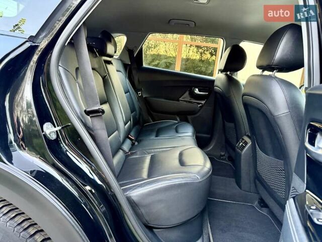 Черный Киа Niro, объемом двигателя 0 л и пробегом 128 тыс. км за 16800 $, фото 80 на Automoto.ua