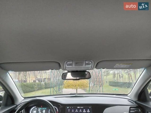 Черный Киа Niro, объемом двигателя 0 л и пробегом 92 тыс. км за 19945 $, фото 63 на Automoto.ua