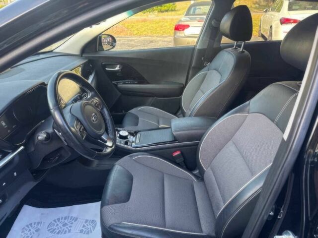 Черный Киа Niro, объемом двигателя 0 л и пробегом 34 тыс. км за 12700 $, фото 5 на Automoto.ua