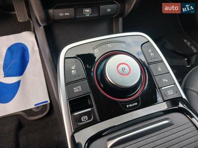 Черный Киа Niro, объемом двигателя 0 л и пробегом 125 тыс. км за 19300 $, фото 15 на Automoto.ua