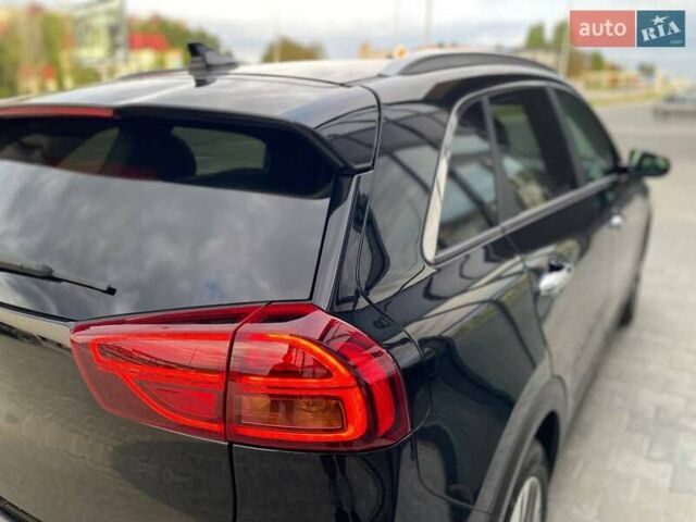 Черный Киа Niro, объемом двигателя 0 л и пробегом 142 тыс. км за 18900 $, фото 11 на Automoto.ua