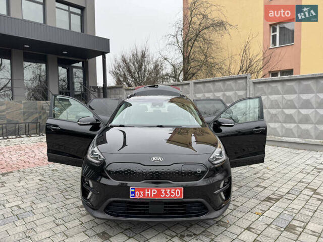 Чорний Кіа Niro, об'ємом двигуна 0 л та пробігом 109 тис. км за 17499 $, фото 23 на Automoto.ua