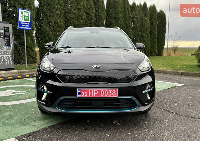 Чорний Кіа Niro, об'ємом двигуна 0 л та пробігом 110 тис. км за 19500 $, фото 9 на Automoto.ua