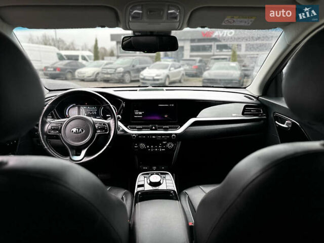 Черный Киа Niro, объемом двигателя 0 л и пробегом 158 тыс. км за 17800 $, фото 9 на Automoto.ua