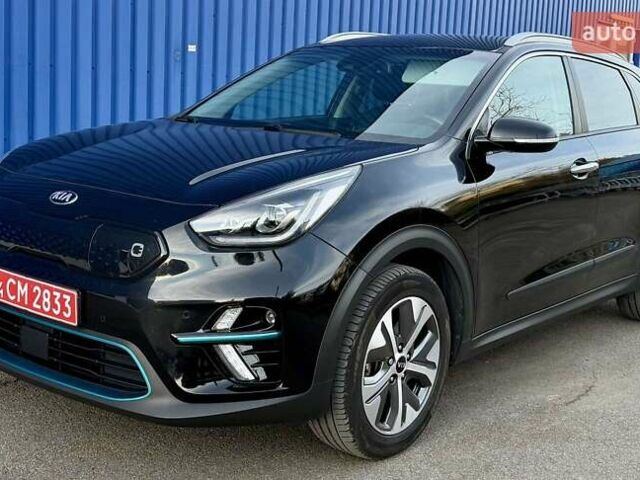 Черный Киа Niro, объемом двигателя 0 л и пробегом 111 тыс. км за 18900 $, фото 3 на Automoto.ua