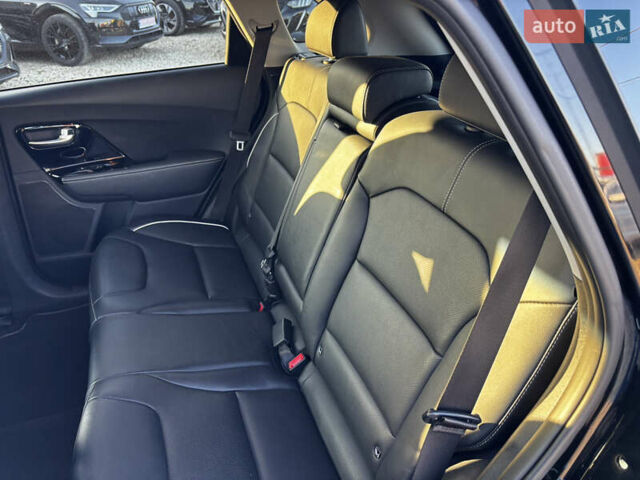 Черный Киа Niro, объемом двигателя 0 л и пробегом 112 тыс. км за 19999 $, фото 37 на Automoto.ua