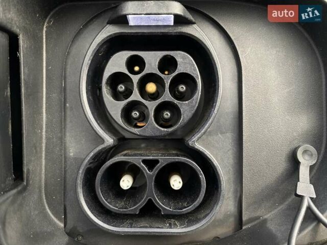 Киа Niro 2020 в Львове на Automoto.ua Черный Киа Niro, объемом двигателя 0 л и пробегом 83 тыс. км за 22200 $, фото 22 на Automoto.ua