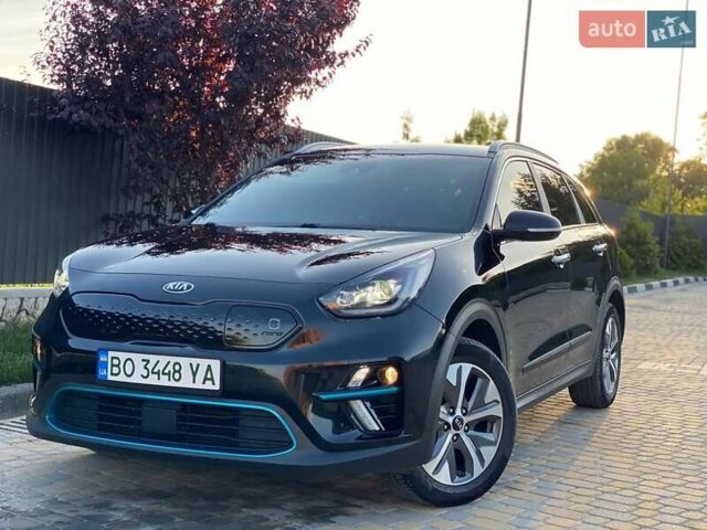 Черный Киа Niro, объемом двигателя 0 л и пробегом 109 тыс. км за 19450 $, фото 15 на Automoto.ua