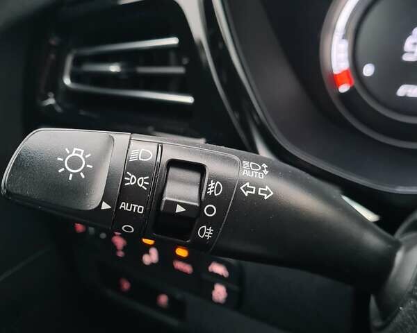 Черный Киа Niro, объемом двигателя 0 л и пробегом 114 тыс. км за 19999 $, фото 42 на Automoto.ua