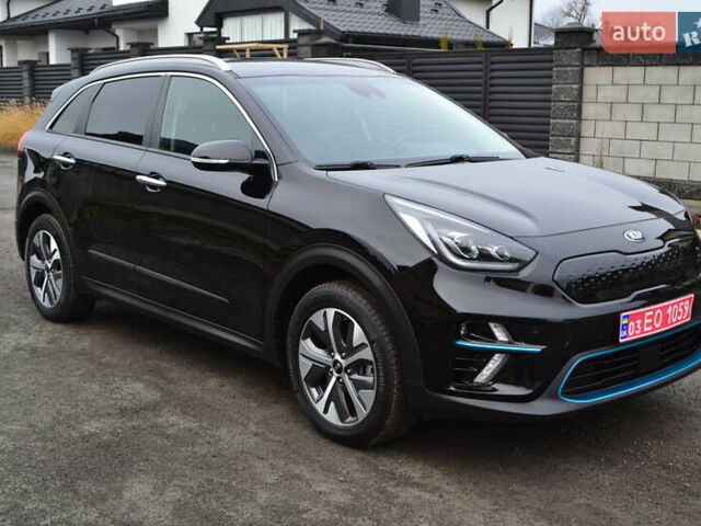 Чорний Кіа Niro, об'ємом двигуна 0 л та пробігом 169 тис. км за 18450 $, фото 10 на Automoto.ua