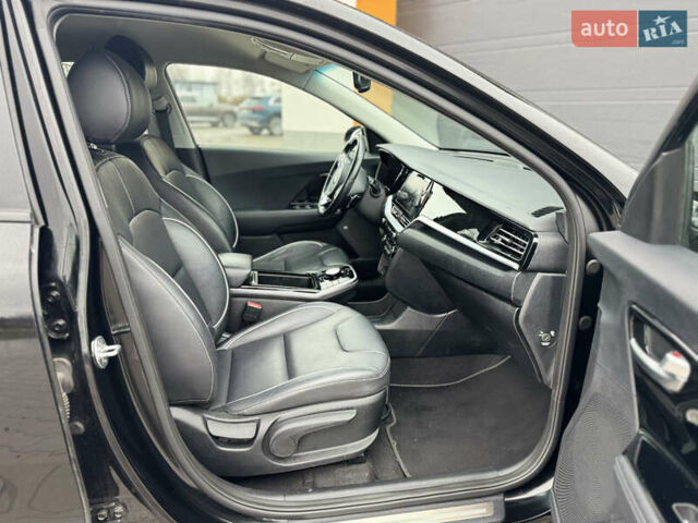Черный Киа Niro, объемом двигателя 0 л и пробегом 93 тыс. км за 17999 $, фото 23 на Automoto.ua