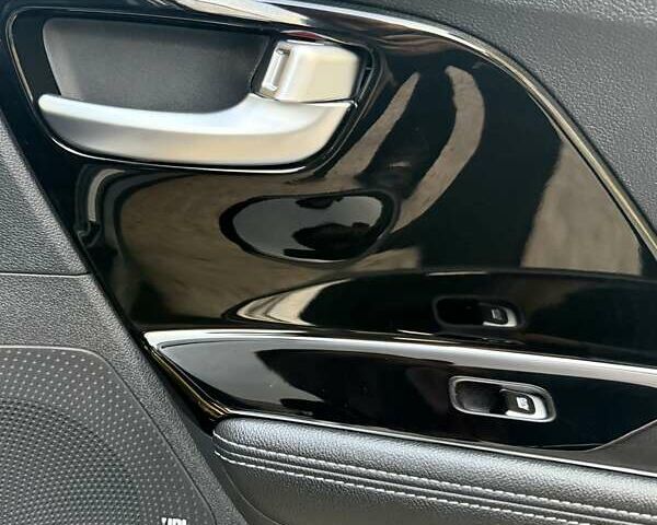 Черный Киа Niro, объемом двигателя 0 л и пробегом 98 тыс. км за 17450 $, фото 82 на Automoto.ua