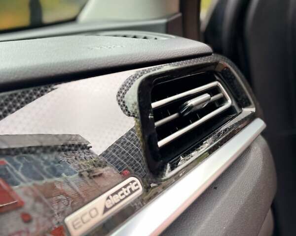Киа Niro 2020 в Луцке на Automoto.ua Черный Киа Niro, объемом двигателя 0 л и пробегом 98 тыс. км за 20500 $, фото 34 на Automoto.ua