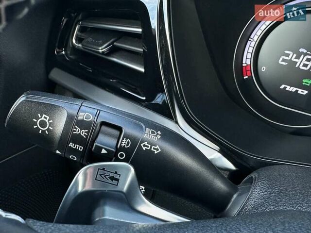 Киа Niro 2020 в Львове на Automoto.ua Черный Киа Niro, объемом двигателя 0 л и пробегом 68 тыс. км за 23200 $, фото 46 на Automoto.ua