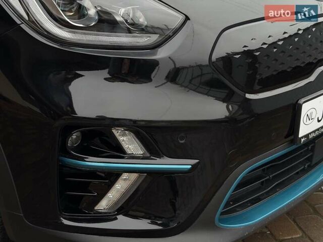 Чорний Кіа Niro, об'ємом двигуна 0 л та пробігом 89 тис. км за 20799 $, фото 28 на Automoto.ua