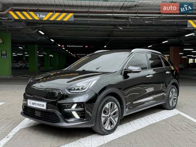 Чорний Кіа Niro, об'ємом двигуна 0 л та пробігом 89 тис. км за 22990 $, фото 3 на Automoto.ua