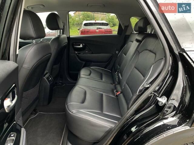 Черный Киа Niro, объемом двигателя 0 л и пробегом 107 тыс. км за 21400 $, фото 59 на Automoto.ua