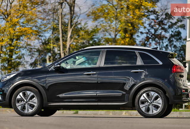 Черный Киа Niro, объемом двигателя 0 л и пробегом 124 тыс. км за 19500 $, фото 11 на Automoto.ua
