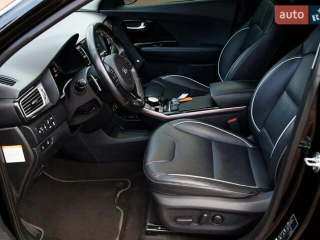 Черный Киа Niro, объемом двигателя 0 л и пробегом 110 тыс. км за 17450 $, фото 38 на Automoto.ua