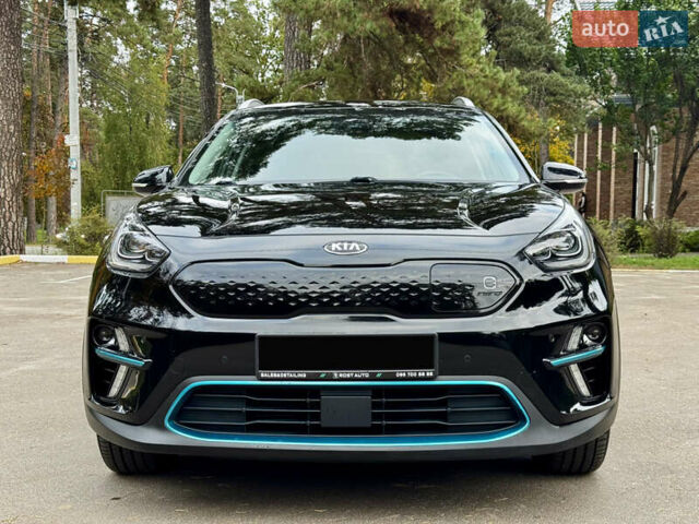 Чорний Кіа Niro, об'ємом двигуна 0 л та пробігом 107 тис. км за 20500 $, фото 7 на Automoto.ua