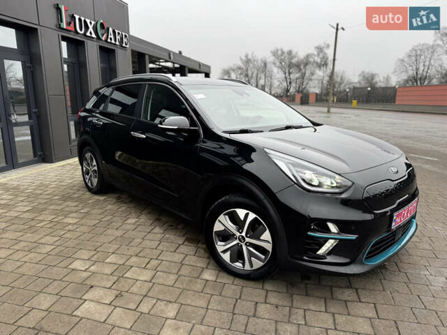 Черный Киа Niro, объемом двигателя 0 л и пробегом 159 тыс. км за 18950 $, фото 3 на Automoto.ua