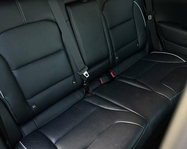 Чорний Кіа Niro, об'ємом двигуна 0 л та пробігом 69 тис. км за 21500 $, фото 36 на Automoto.ua