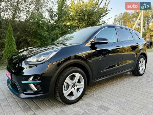 Черный Киа Niro, объемом двигателя 0 л и пробегом 128 тыс. км за 16800 $, фото 3 на Automoto.ua