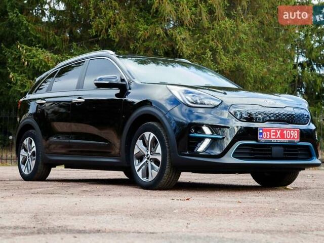 Черный Киа Niro, объемом двигателя 0 л и пробегом 110 тыс. км за 17450 $, фото 2 на Automoto.ua