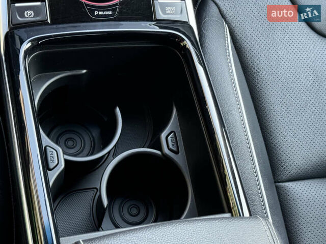 Черный Киа Niro, объемом двигателя 0 л и пробегом 50 тыс. км за 23499 $, фото 57 на Automoto.ua