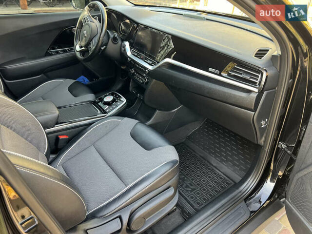Черный Киа Niro, объемом двигателя 0 л и пробегом 112 тыс. км за 19500 $, фото 11 на Automoto.ua