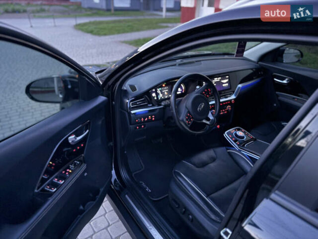 Черный Киа Niro, объемом двигателя 0 л и пробегом 135 тыс. км за 17999 $, фото 26 на Automoto.ua