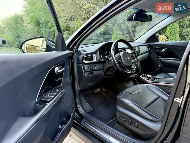 Черный Киа Niro, объемом двигателя 0 л и пробегом 128 тыс. км за 16800 $, фото 42 на Automoto.ua
