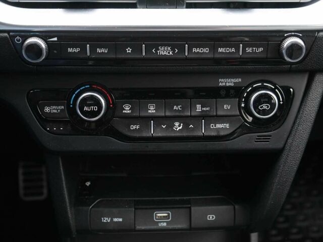 Кіа Niro 2020 у Києві на Automoto.ua Чорний Кіа Niro, об'ємом двигуна 0 л та пробігом 59 тис. км за 15700 $, фото 11 на Automoto.ua