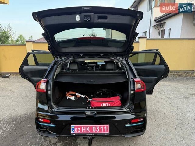 Черный Киа Niro, объемом двигателя 0 л и пробегом 98 тыс. км за 17450 $, фото 41 на Automoto.ua