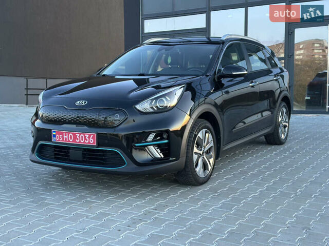 Чорний Кіа Niro, об'ємом двигуна 0 л та пробігом 98 тис. км за 19400 $, фото 15 на Automoto.ua