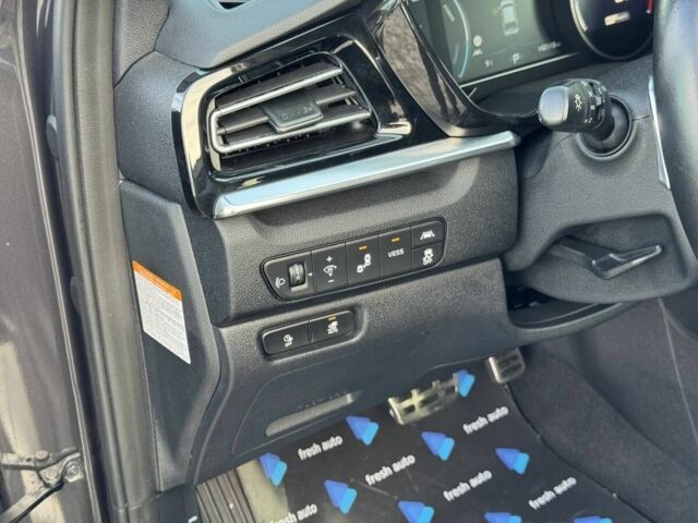 Черный Киа Niro, объемом двигателя 0 л и пробегом 142 тыс. км за 18900 $, фото 15 на Automoto.ua