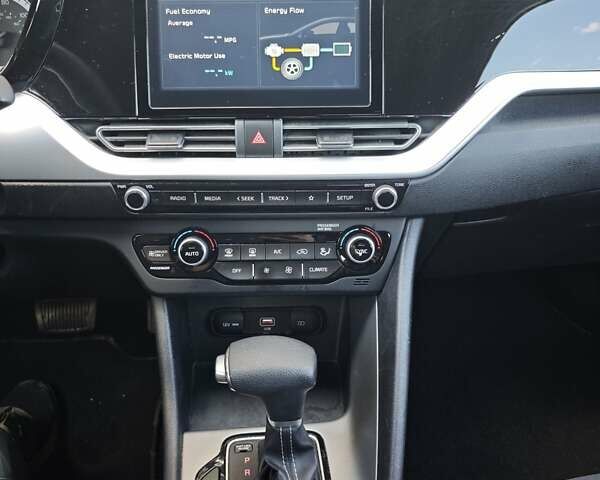 Киа Niro 2020 в Киеве на Automoto.ua Черный Киа Niro, объемом двигателя 1.58 л и пробегом 88 тыс. км за 18400 $, фото 11 на Automoto.ua