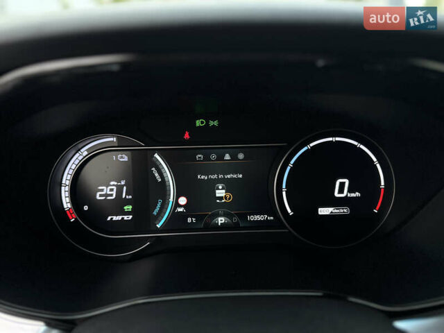Черный Киа Niro, объемом двигателя 0 л и пробегом 103 тыс. км за 20700 $, фото 17 на Automoto.ua