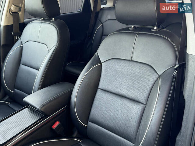 Черный Киа Niro, объемом двигателя 0 л и пробегом 50 тыс. км за 23499 $, фото 41 на Automoto.ua