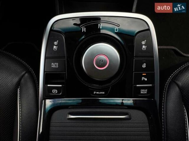 Черный Киа Niro, объемом двигателя 0 л и пробегом 69 тыс. км за 22200 $, фото 60 на Automoto.ua